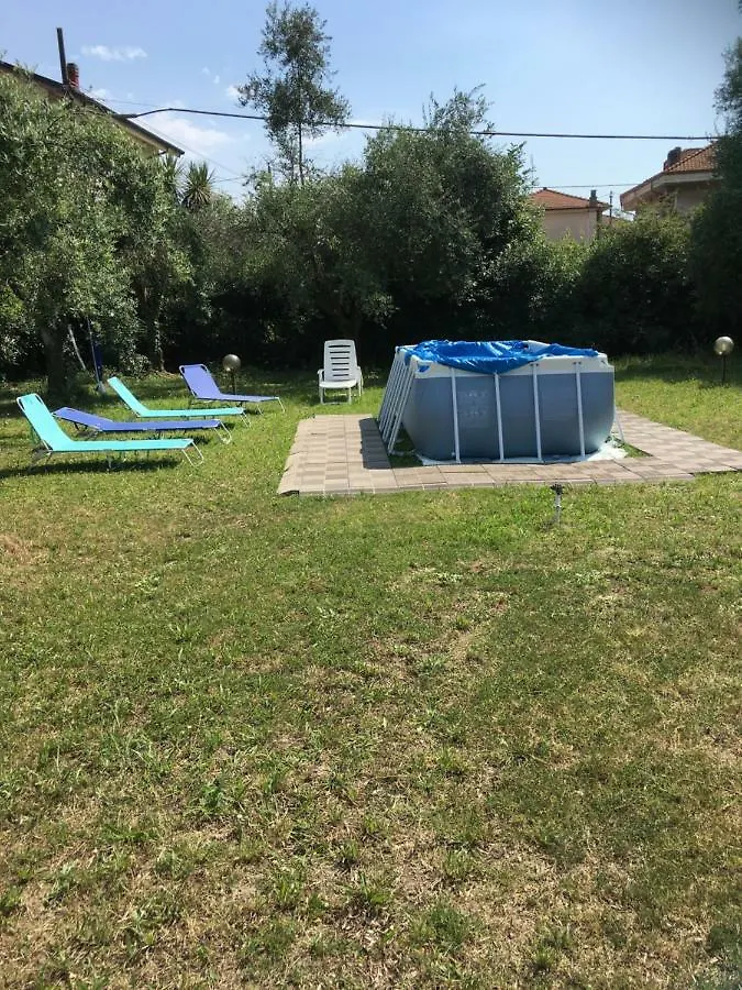 Villa Casa Degli Zii Appartamento Letizia Luni
